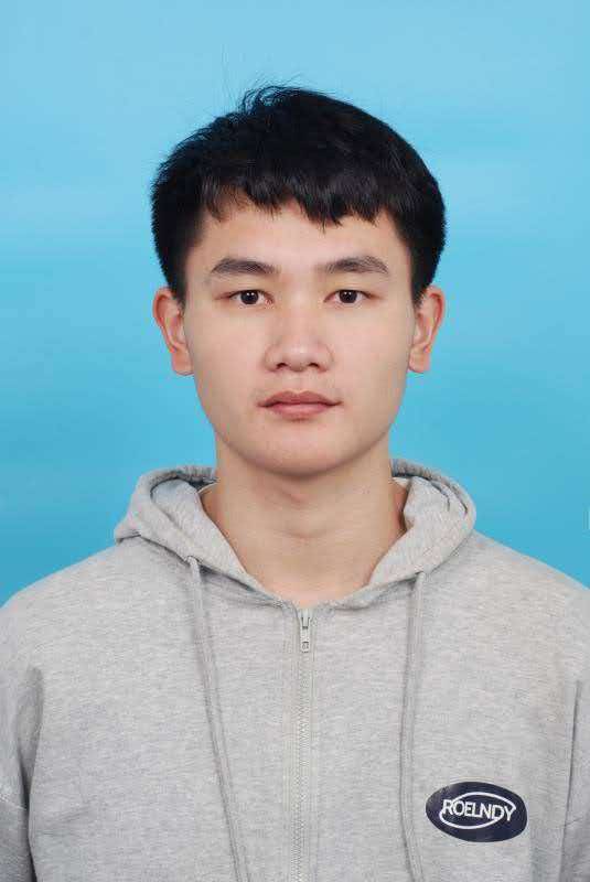时扣的个人照片